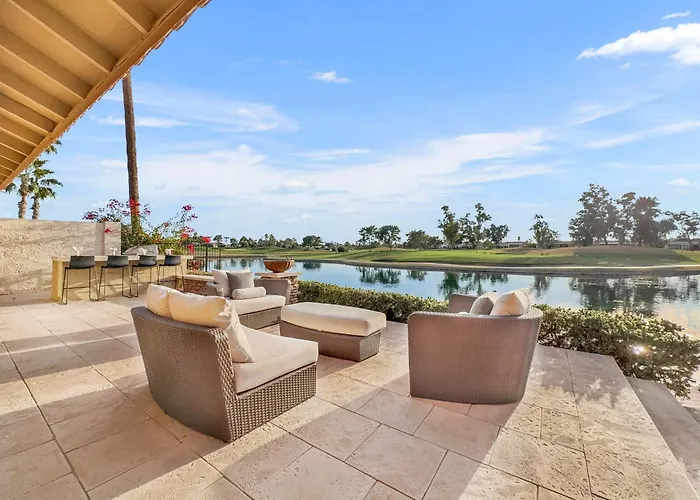 Oleander Chandler/ocotillo Holiday home *