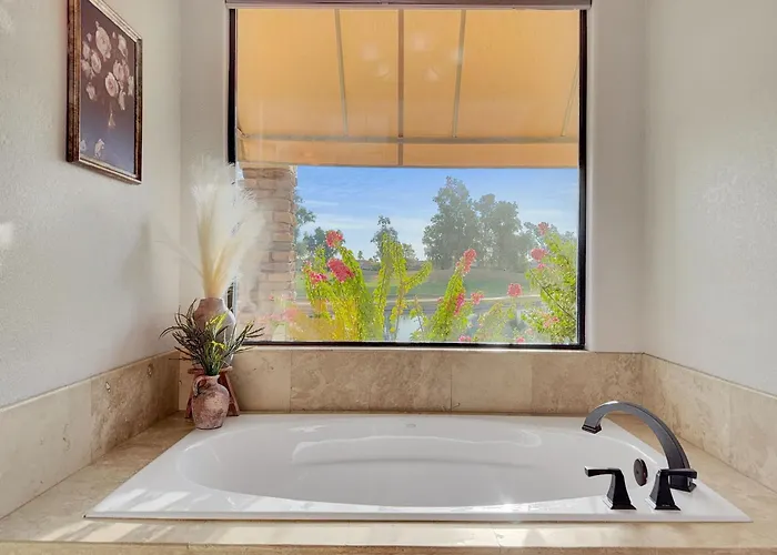 Oleander Chandler/ocotillo Holiday home